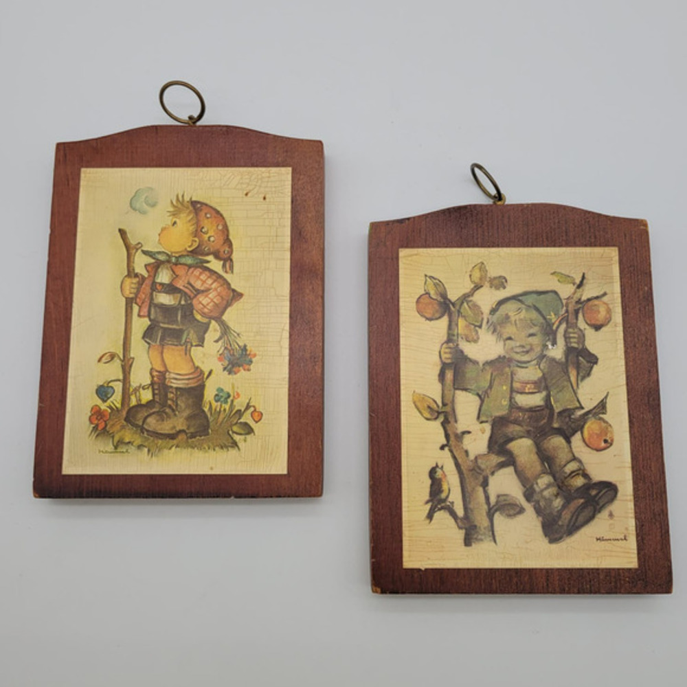 Set‎ of 2 Vintage Hummel Goebel Figurine Wooden Plaques